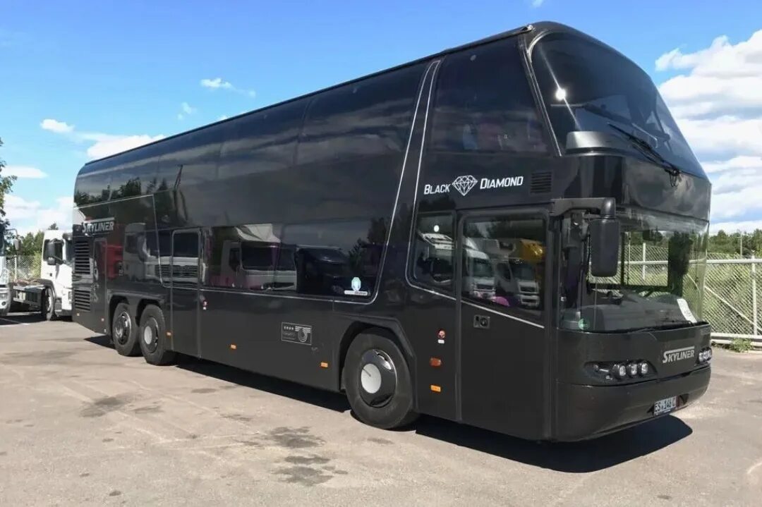 Автобус ивеко 20 мест. Неоплан 290. Автобус хундай n300. Автобус на 40 человек. Автобус мерседес 40 мест.