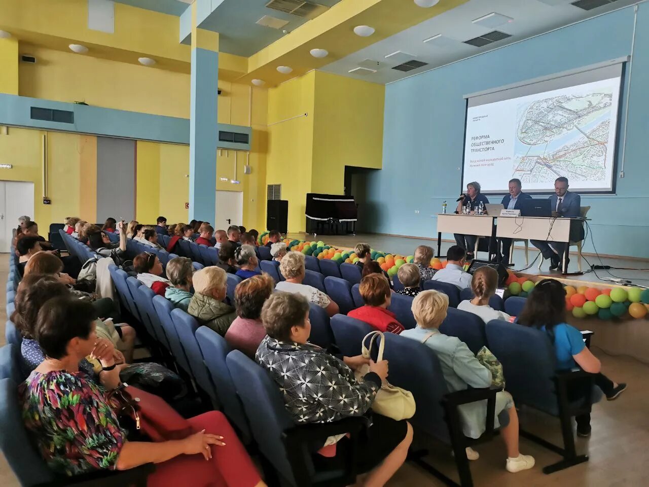 Новгород продлили. Т83 нижний новгород. Новгород продлили. Нижегородский автобус. Зкпд-4 нижний новгород.