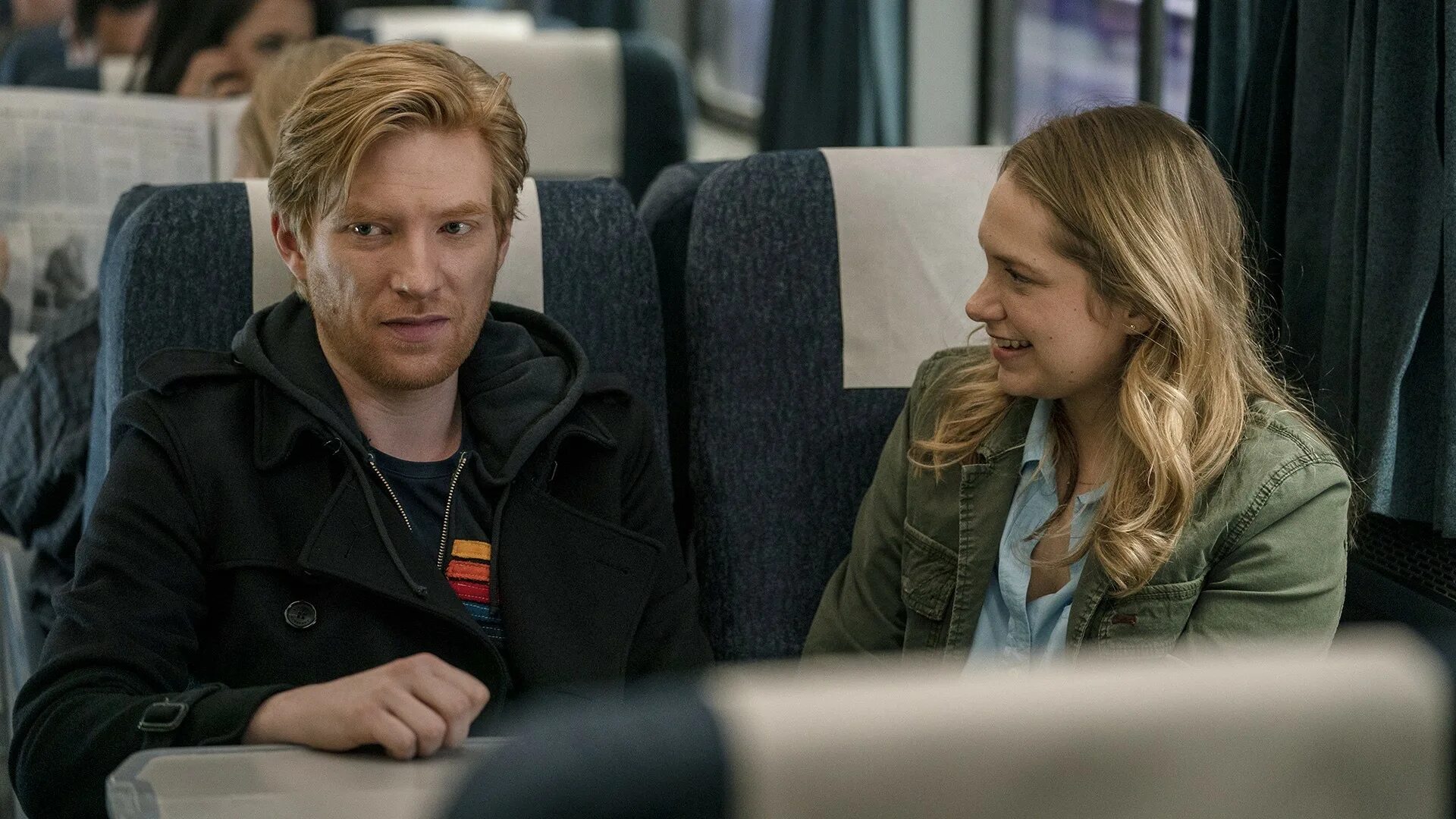 Беги беги. Павел прилучный сериал беги. Беги. Беги. Беги саймон беги фильм.