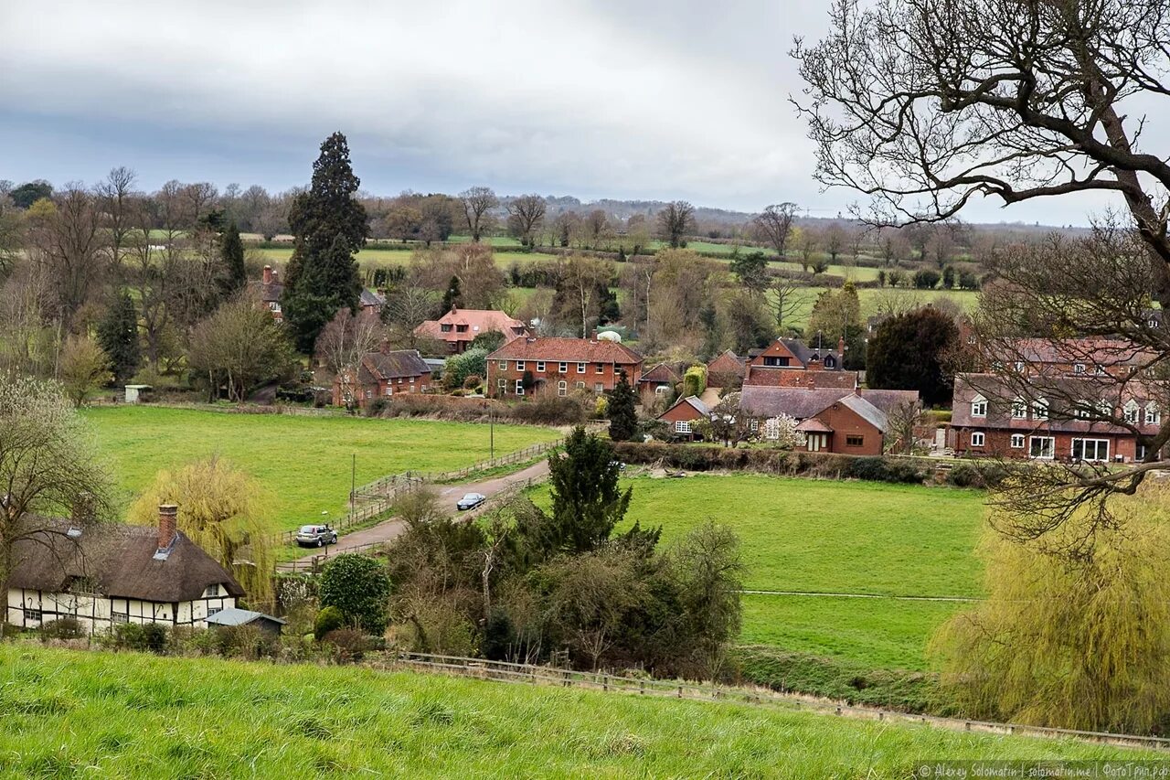 Village на английском. Деревня Stoneleigh Англия. Сельская Англия Йоркшир 19 век. Графство Принс Джордж деревня. Деревня сент мери МИД.