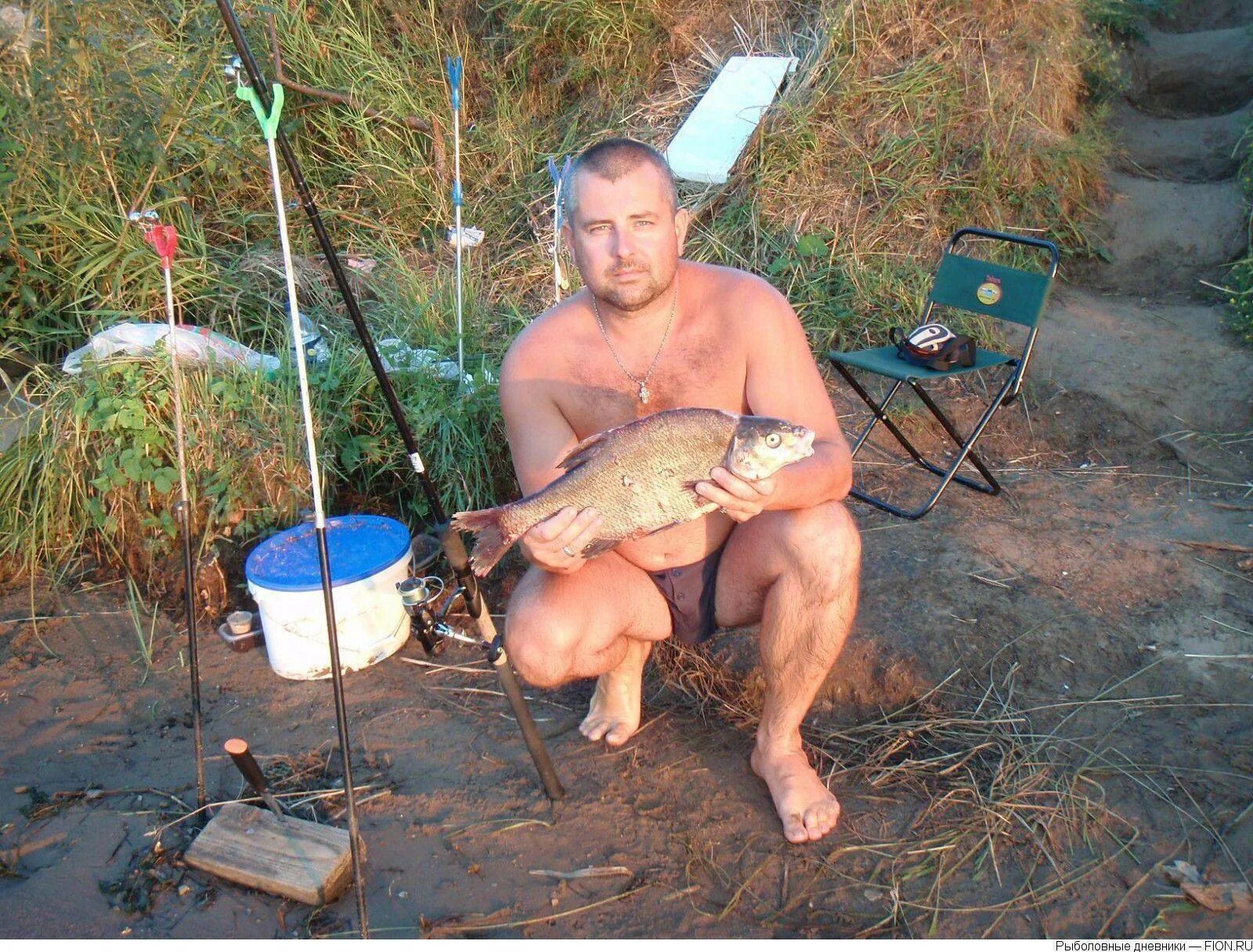 Рыбалка на волге в тверской области. Посёлок озерки тверская область западнодвинский район. Савватьевские пруды тверь зоопарк. Рыбалка в озерках тверской. Рыбалка на волге тверская область.