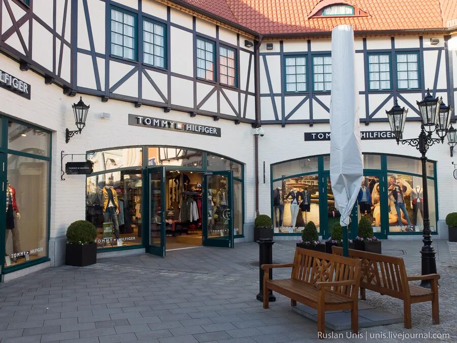 Аутлет венеция италия. Магазин в калининграде улица горького 55. Аутлет магазины обуви. Магазин обуви волгоград. Outlet калининград.