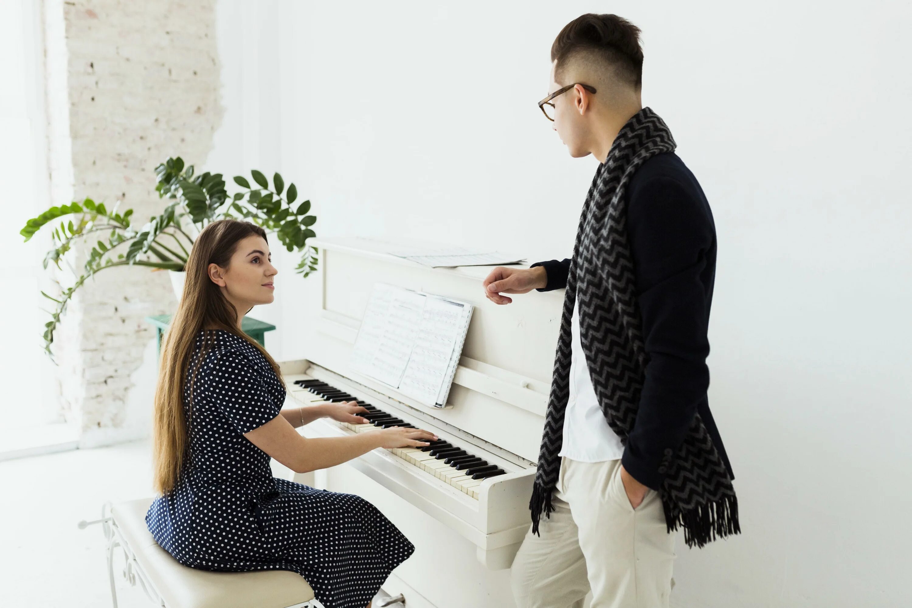 Look she playing the piano