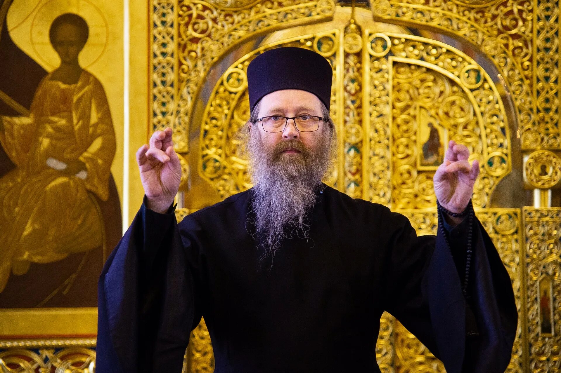 митрополит дионисий управделами московской патриархии. мустя феодор. батюшка перекрестил. нестеров архиерей. аудиокнига архиерей иеромонах тихон.