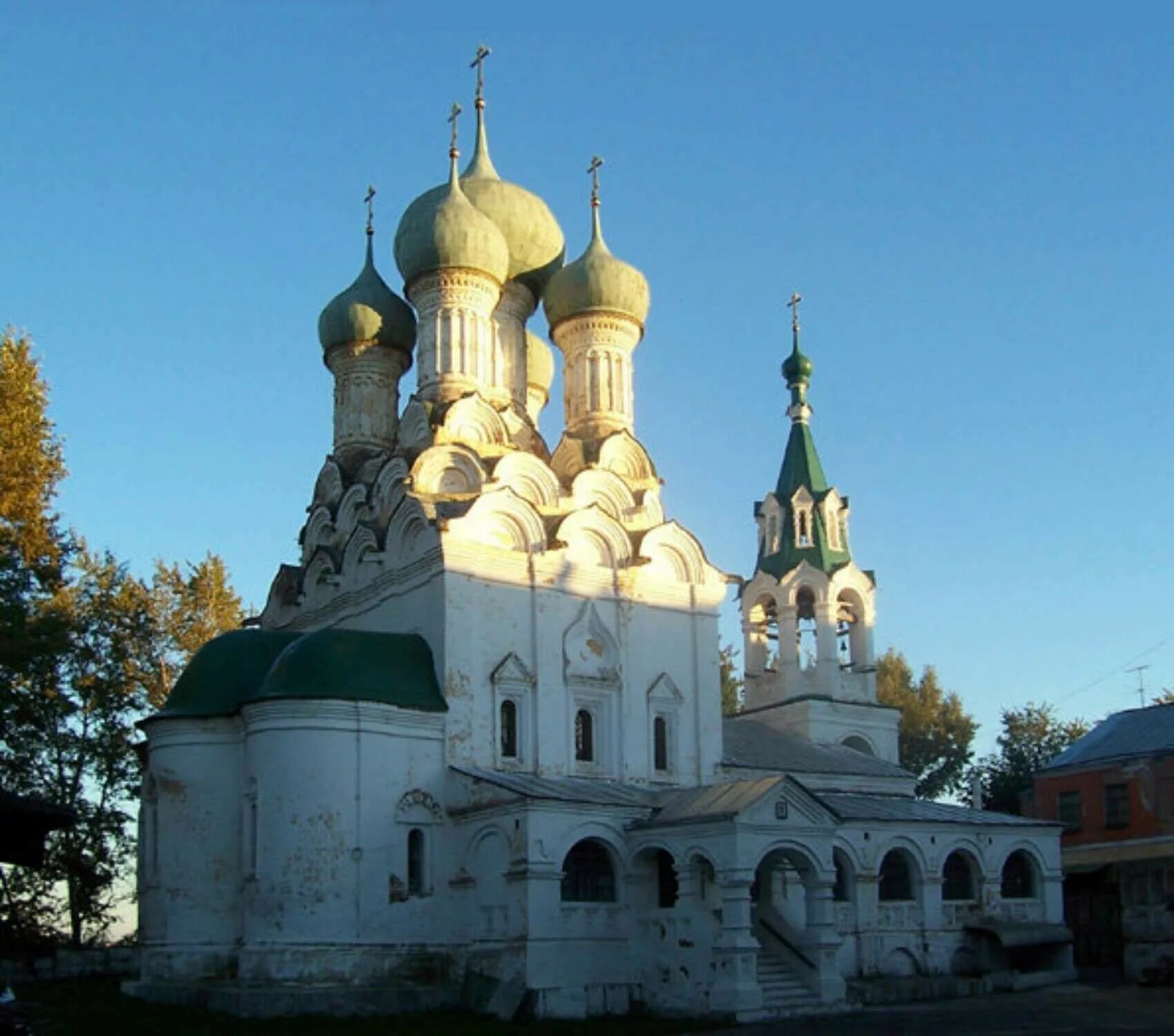 Церковь успенской богородицы. Храм Успения Пресвятой Богородицы во Владимире. Успенская Старообрядческая Церковь во Владимире.