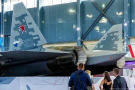 Хорошая новость, второй серийный истребитель Су-57 поднялся в небо. Армия и технологии Дзен