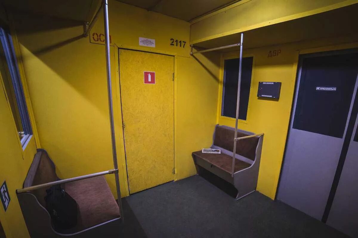 Квест заброшенное метро 2. Квест метро. Квест метро заброшенное метро. Квест метро в санкт-петербурге. Квест метро.