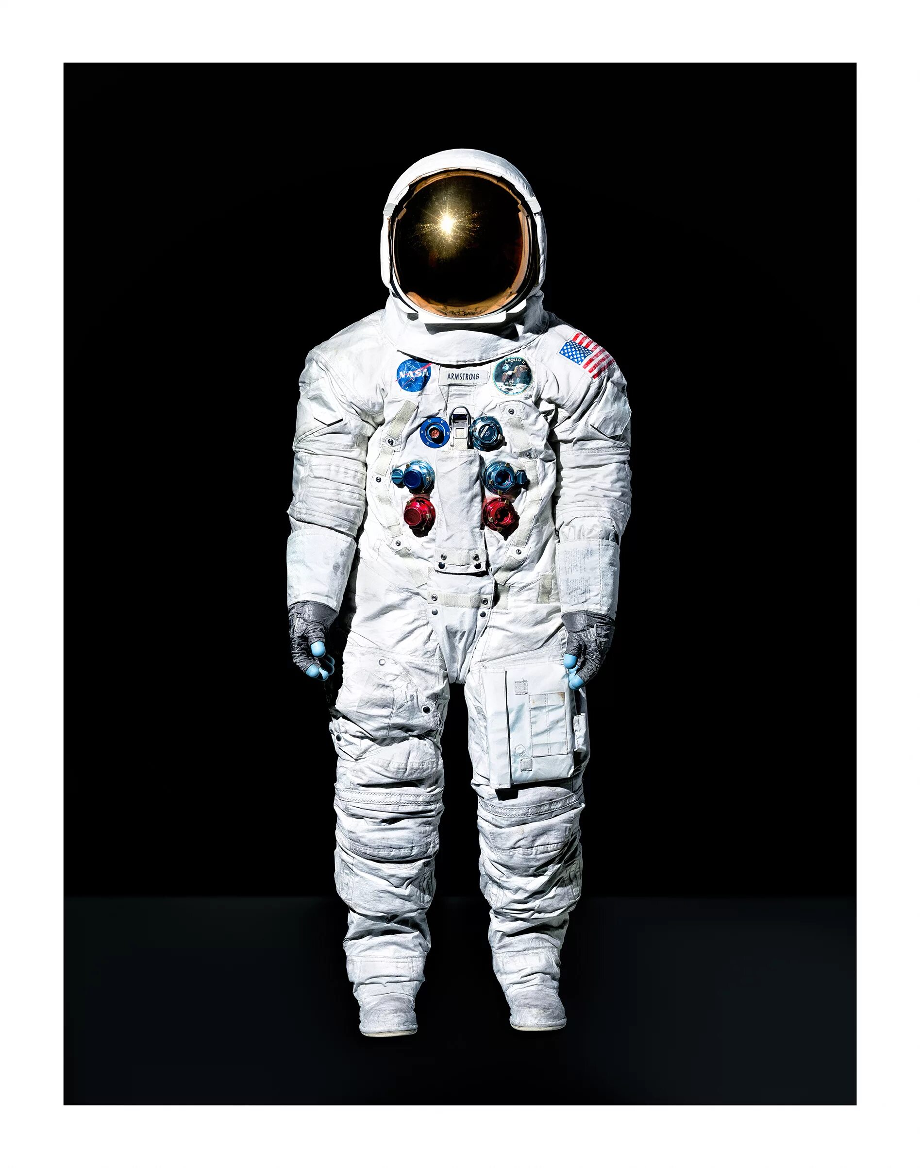 Скафандр картинка. Скафандр Аполлон 11. Скафандр Космонавта. Скафандр Космонавта NASA. Скафандр Орлан.
