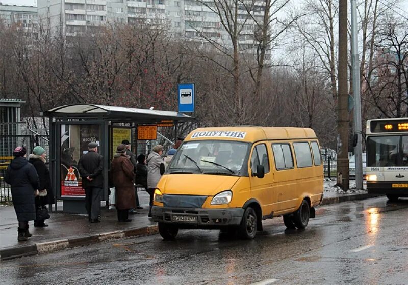 Старое маршрутное такси. Маршрутка. Маршрутки Москвы. Старые маршрутки. Московские маршрутки.