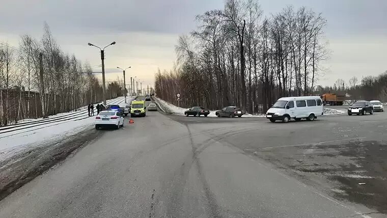 Нижнекамск вконтакте дорожный. Дороги Нижнекамск. Промзона Нижнекамск. ДТП на промзоне Нижнекамск. Нижнекамск, промзона 1787а.