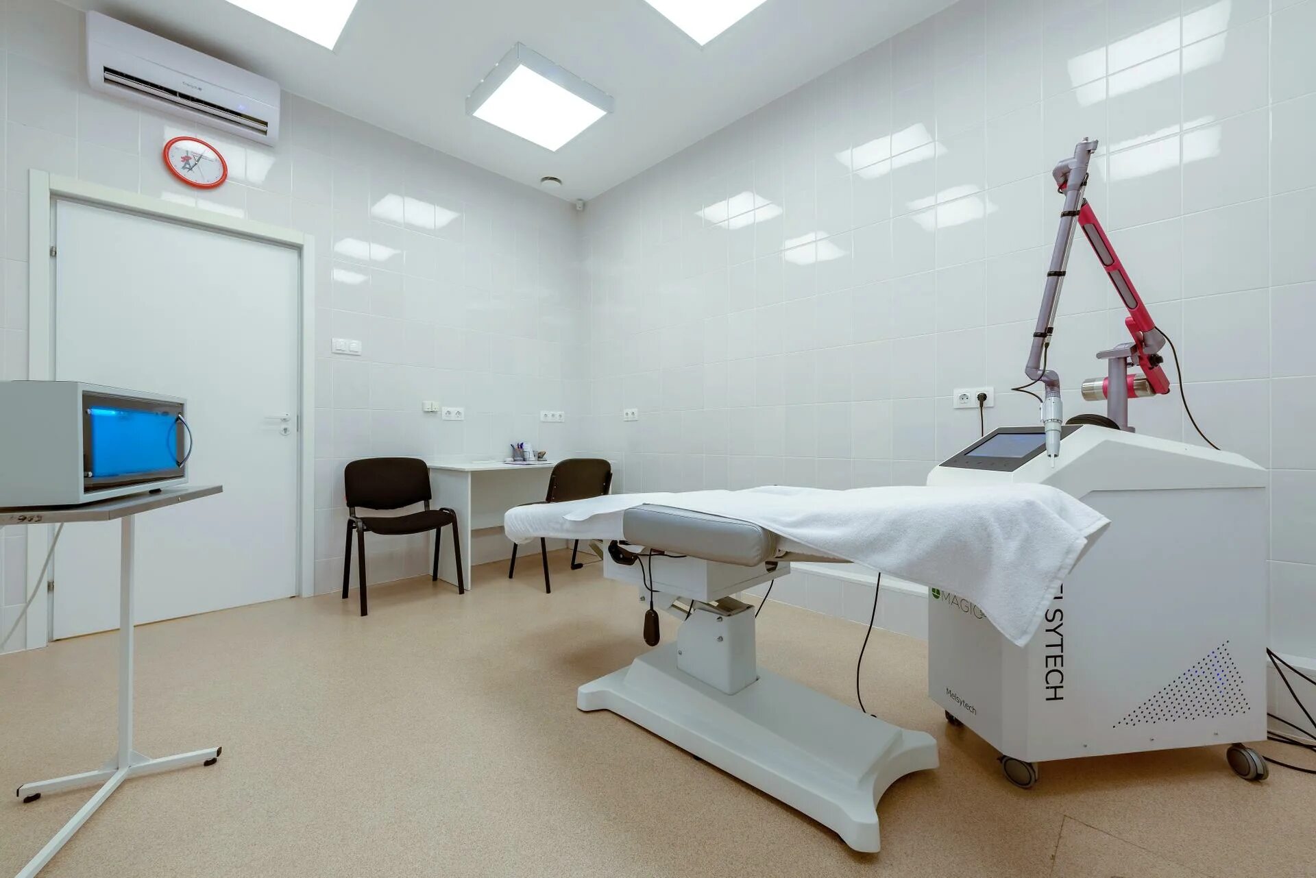 Et laser logo. Laser et. Et laser. Лазер логотип. Ет лазер.