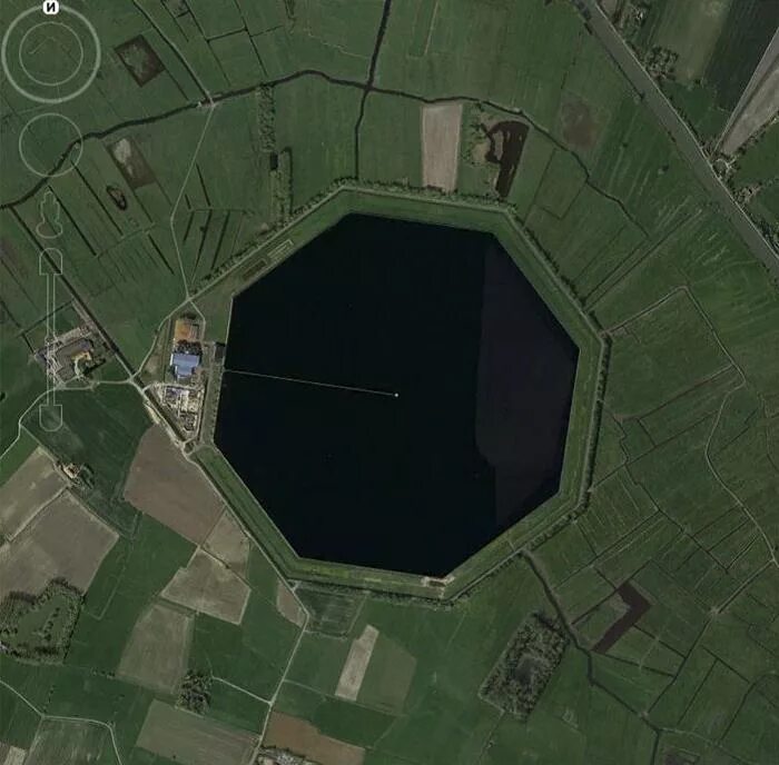 Самые страшные места на google картах. Необычные места на карте. Странные места на карте. Гугл карты фото места. Гугл карты фото места.