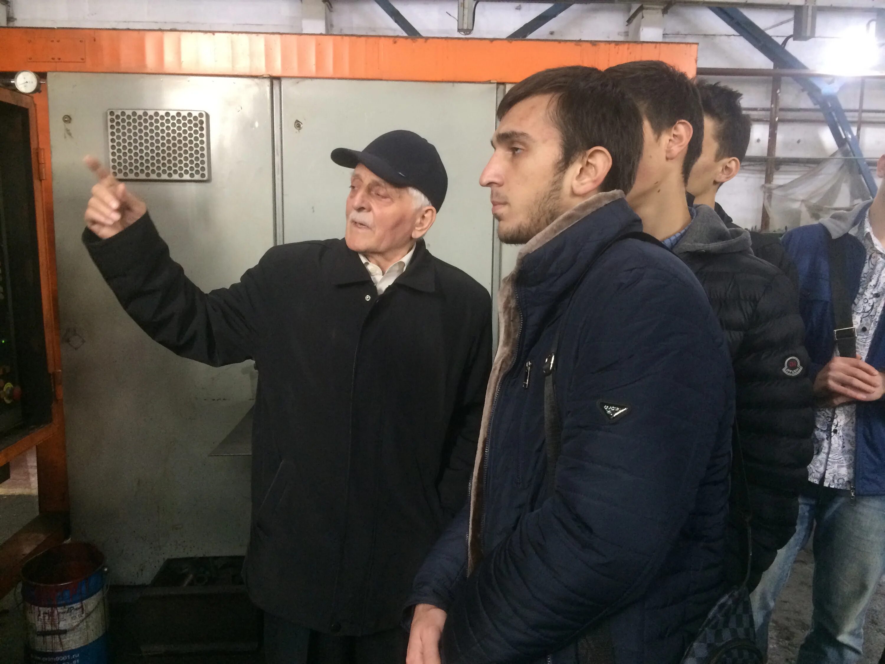 Учкекен завод элия окпо. Элия когалым. Завод элия. Завода «микрокомпонент», г. Элия завод учкекен.