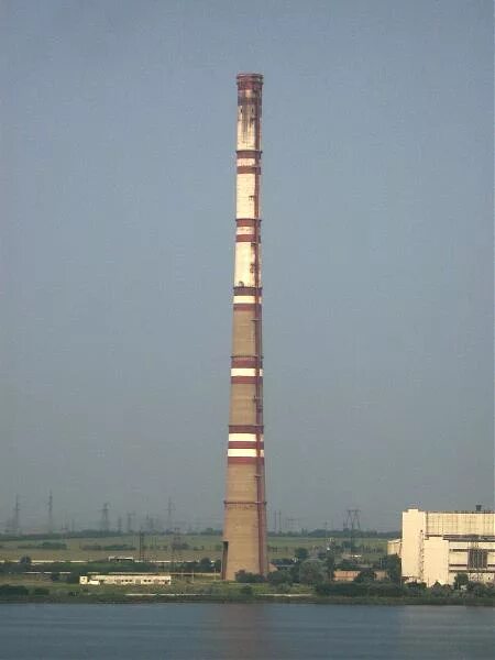 Костромская грэс труба. Высота трубы грэс. Труба экибастузской грэс-2 самая высокая труба в мире. Грэс 2 экибастуз высота трубы. Высота трубы грэс.