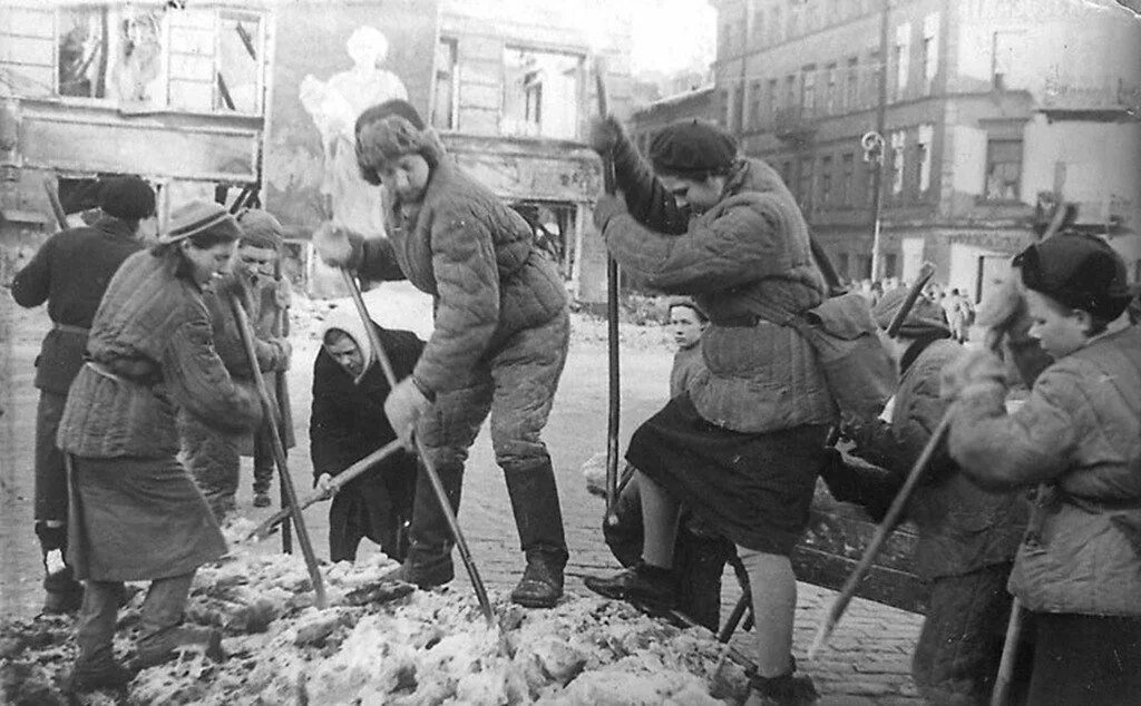 Жизнь во время войны. Великая Отечественная война 1941-1945 блокада Ленинграда. Детям о войне 1941-1945 блокада Ленинграда. Бойцы МПВО Ленинграда. Блокада Ленинграда МПВО.