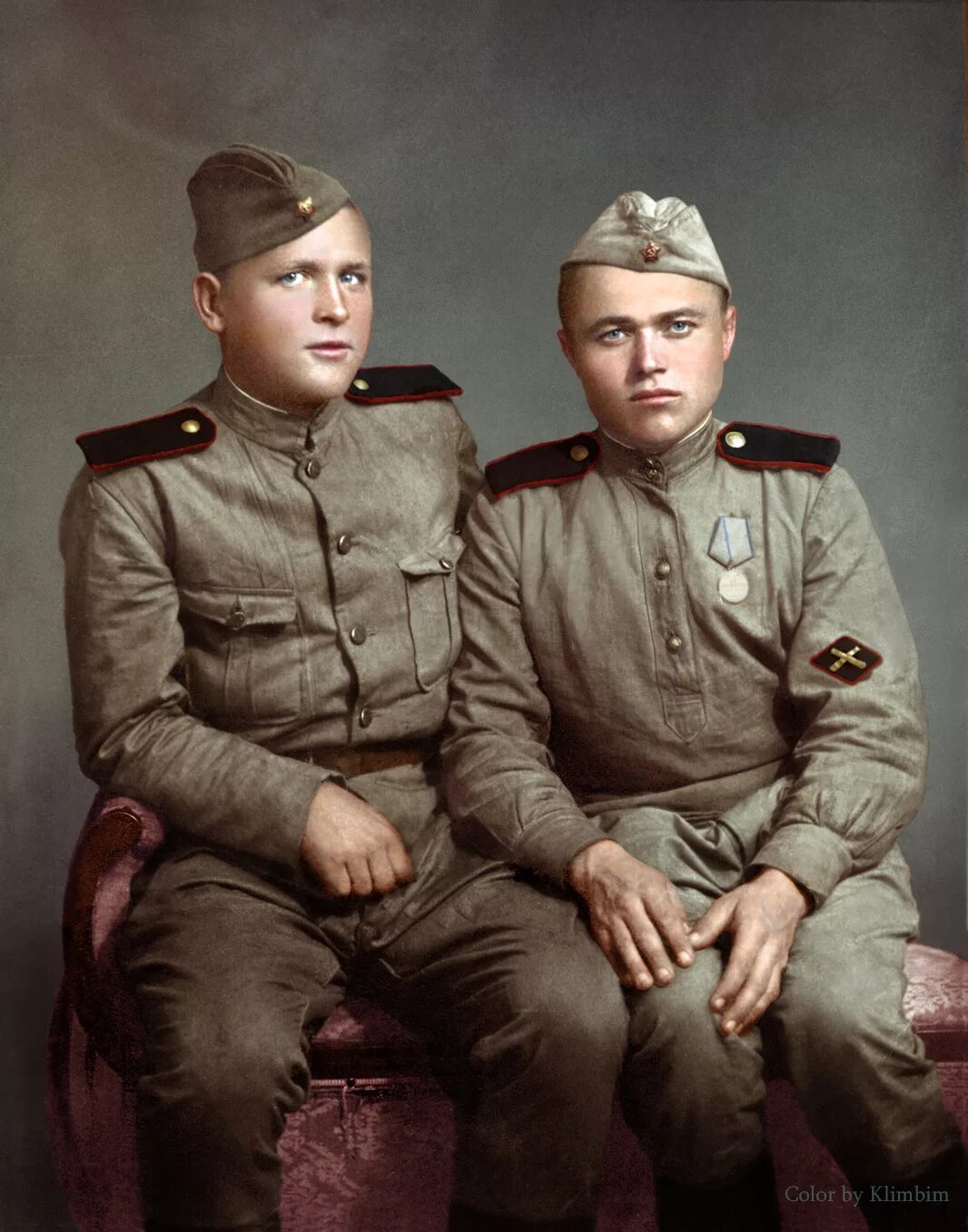 капитан неустроев рейхстаг. самочкин анатолий васильевич герой советского союза. два советских солдата. два советских солдата. анатолий васильевич самочкин.