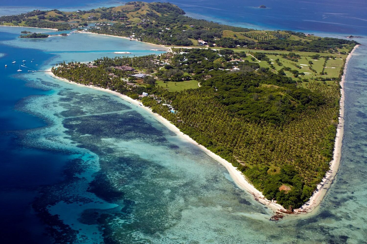 Остров плантация. Малоло остров Маманука Фиджи. Фиджи океан. Пасифик оушен. Плантации на Мальдивах остров.