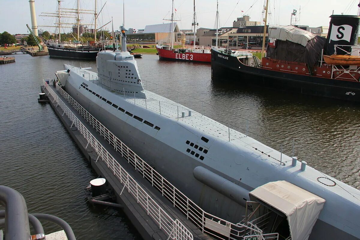 Виды пл. Submarine Type XXI U 2540. U-Boot „Wilhelm Bauer“. Лодка u-2540..