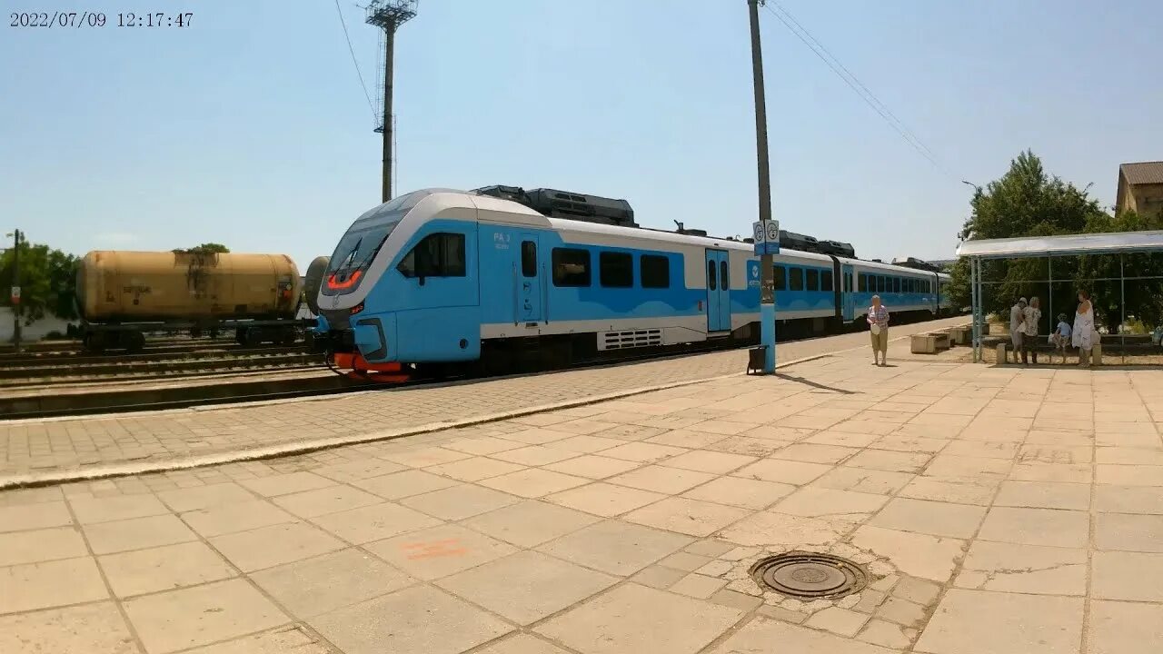 Армянск феодосия поезд. Станция джанкой крым. Поезд 6759 армянск феодосия. Джанкой вокзал. Джанкой керчь электричка.