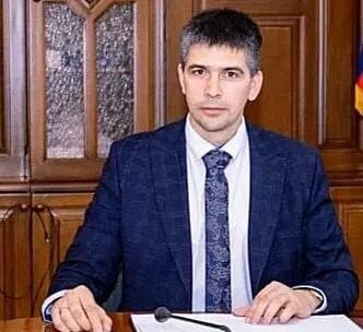 Ио министра образования