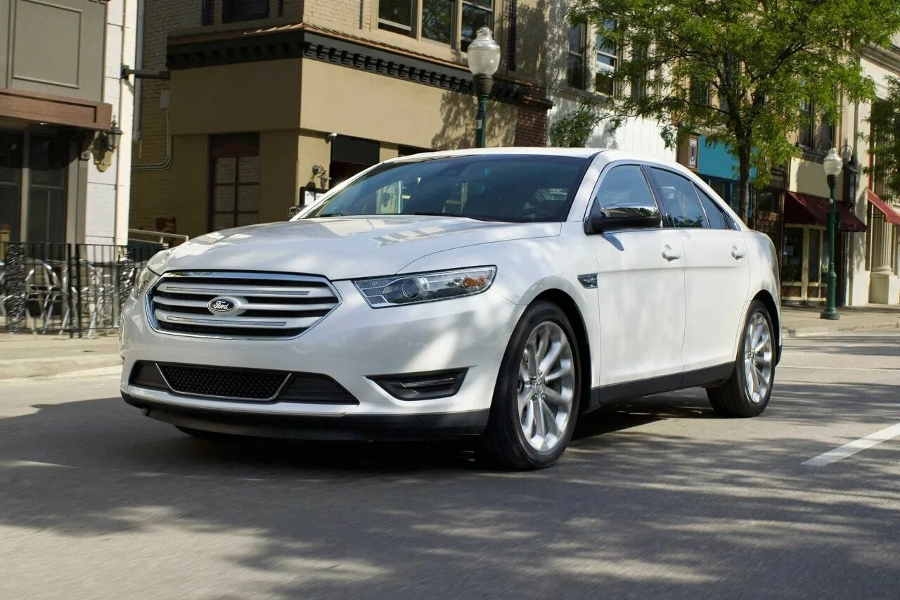 Купить форд таурус. Форд Таурус 2016. Ford Taurus 2022. Форд Таурус 2017. Ford Taurus 2021.