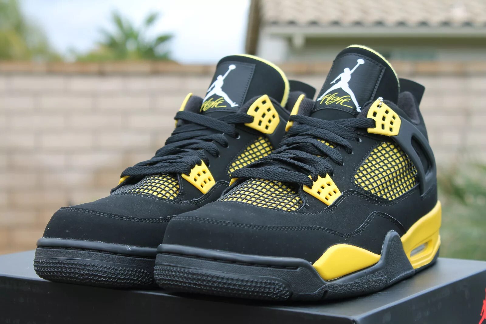 Air jordan thunder. Nike air jordan 4 retro yellow thunder. nike jordan 4 thunder yellow. nike air jordan 4 yellow thunder. nike air jordan 4 (iv) retro - thunder - black yellow.