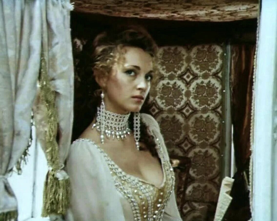 татьяна лютаева гардемарины. нелли пшенная актриса. татьяна лютаева анастасия ягужинская. софья гардемарины актриса. елена цыплакова гардемарины.