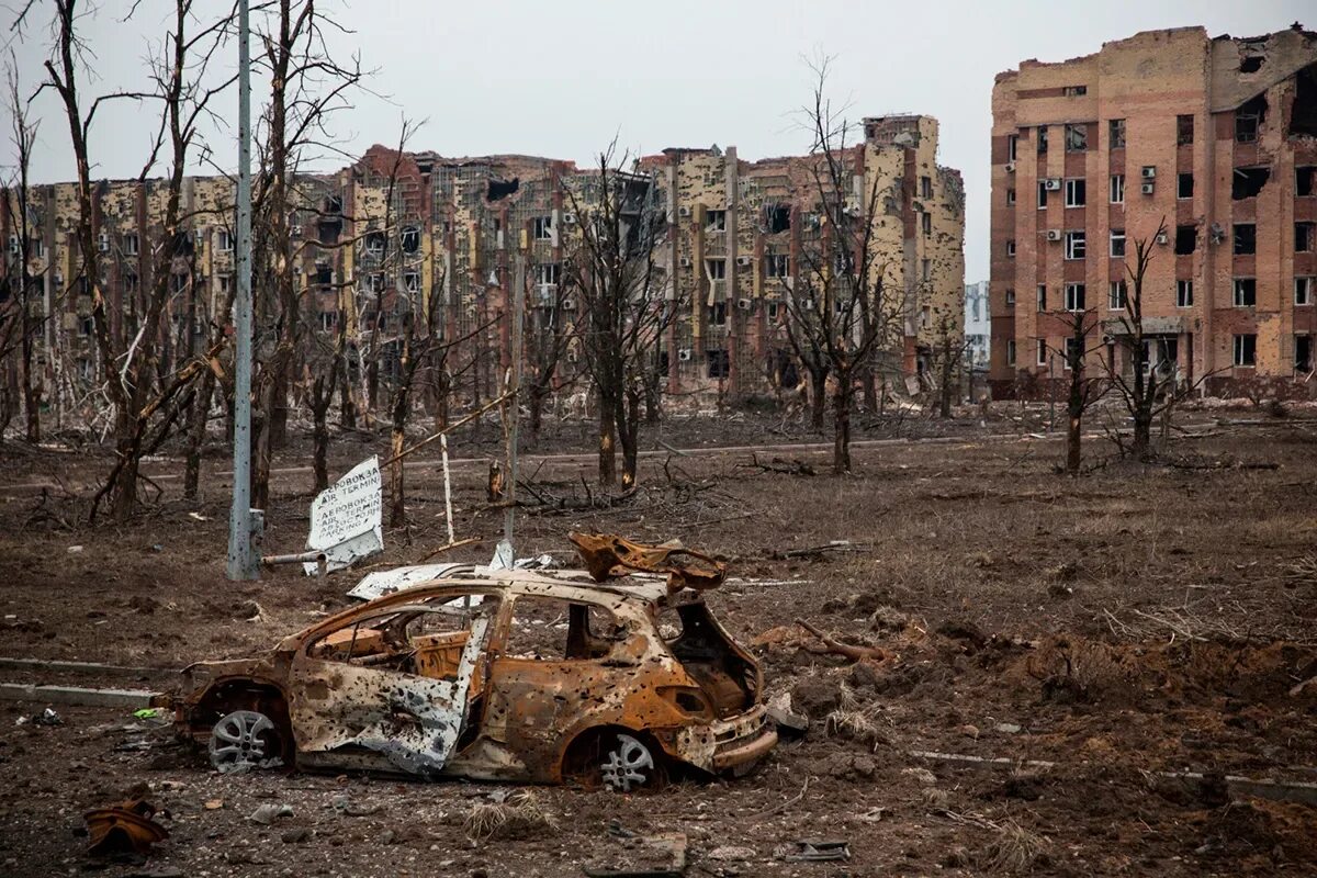 Виды донецка. Донецкие города под украиной. Донецк 2014 город. Разрушенная территория. Донецкие города под украиной.