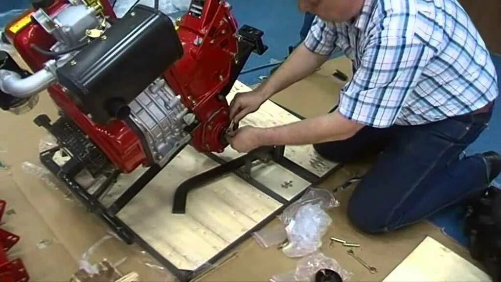 Мотоблок дизельный зубр 6. Сервисный центр по ремонту мотоблока мтр 158 макалистер воронеж. Мотоблок кадви угра нмб-1н16. Мотокультиватор honda fj500der. Зубр нт 105.