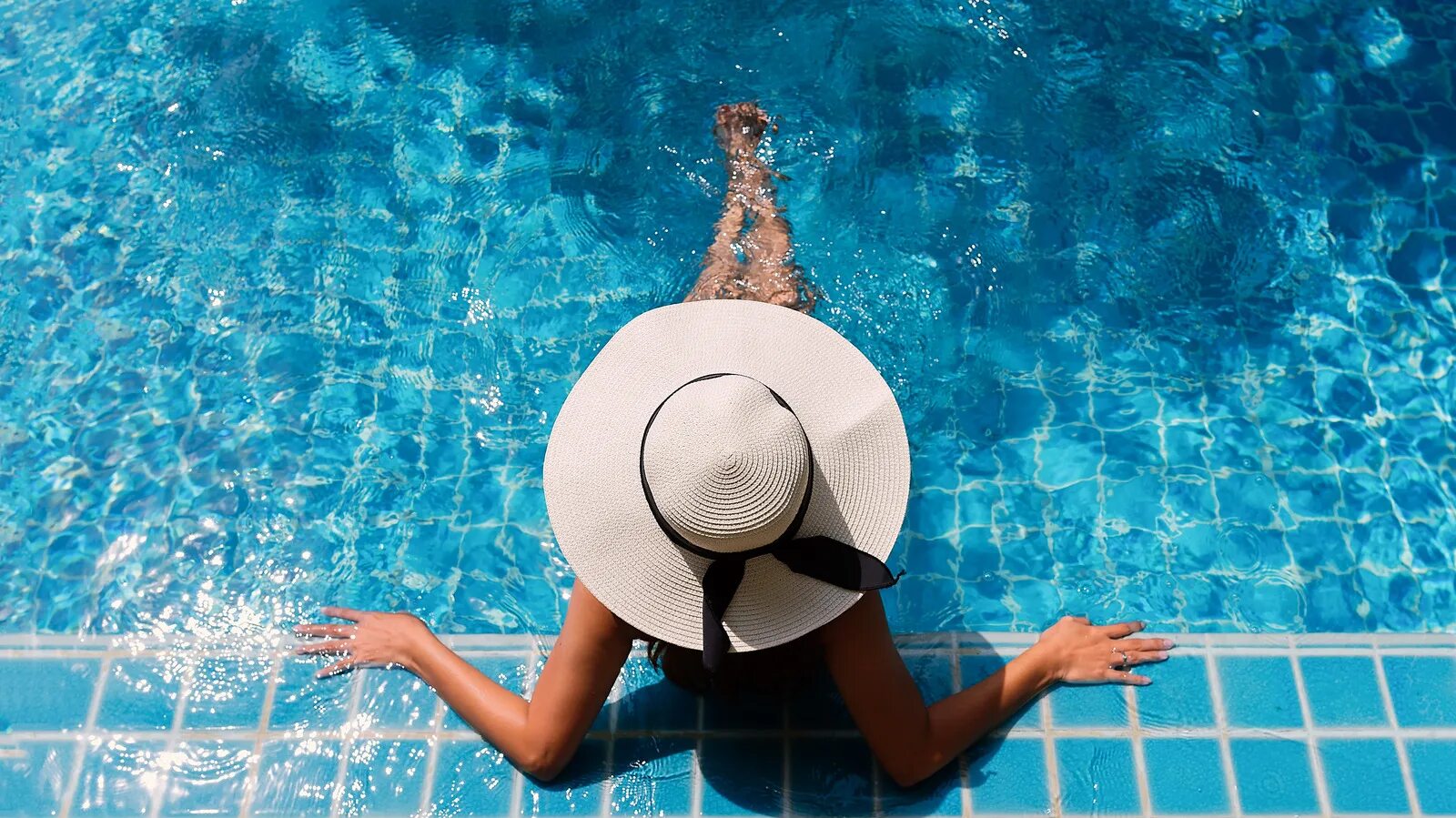 Swimming pool extended version. Swimming pool extended version