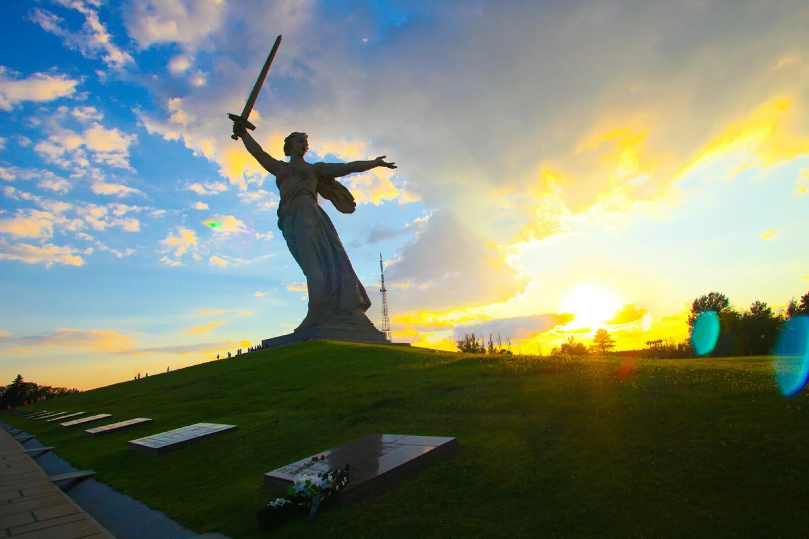 Мамаев Курган Родина мать. Волгоград Мамаев Курган Сталинградская битва. Сталинградская битва Мамаев Курган Родина мать. Мамай Курган Волгоград. Памятник мать земля