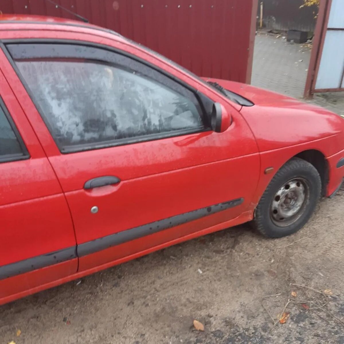 Renault 1997. Renault Megane 1997. Рено Меган 1997. Модификация Рено Меган 1997 года. Рено Меган 1997 года ценник.