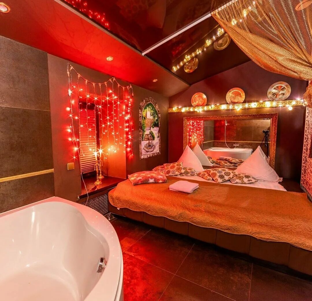 Аморе пермь. Аморе пермь гостиница. amore 59 пермь. аморе пермь сибирская 19б. романтический отель.