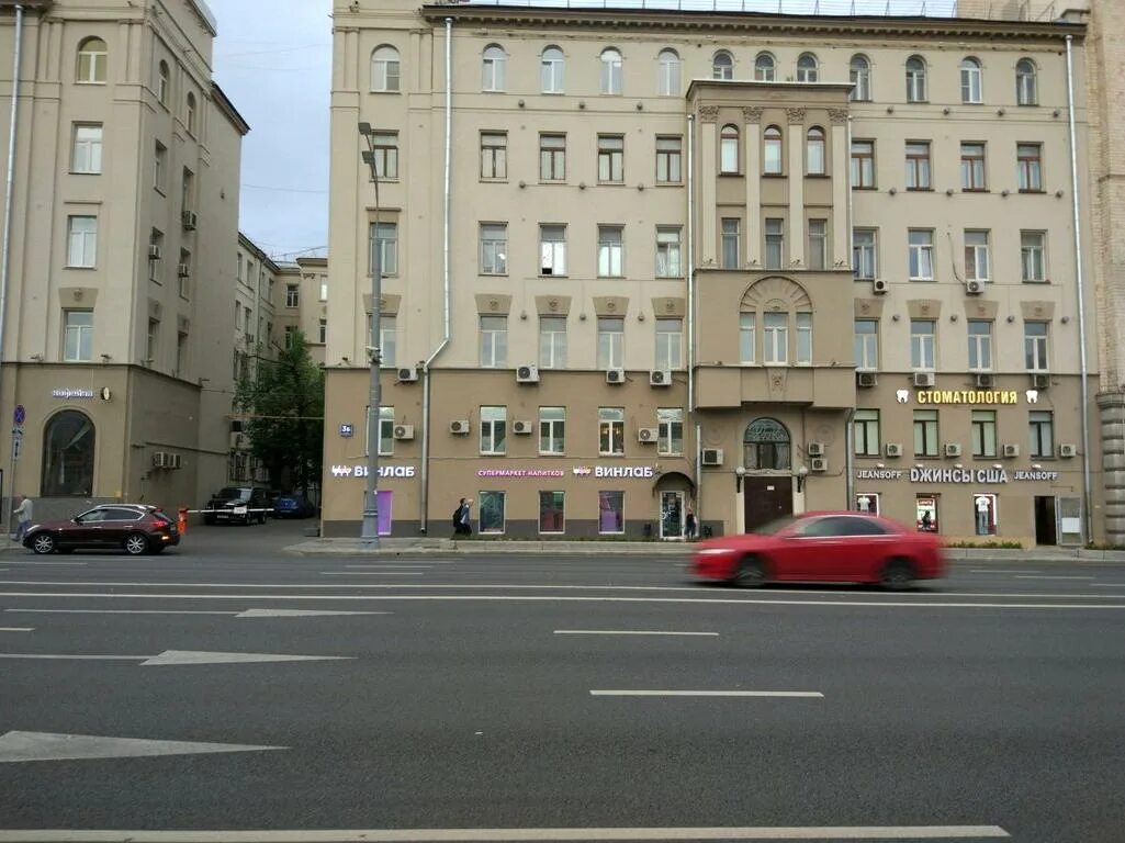 Москва, Садовая-Черногрязская улица, 3бс1. Садовая Черногрязская метро красные ворота. Садово-Черногрязская 3б строение 1. Р-Н. Басманный, ул. Садовая-Черногрязская, 22, стр. 1.