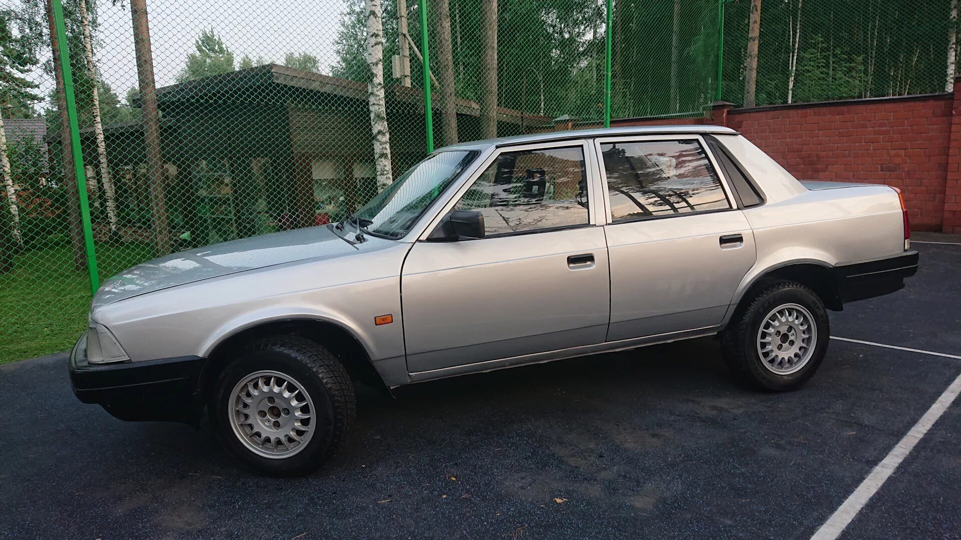 Москвич 2140 садко. Азлк-2140 элит. Москвич седан. Москвич 2142 седан. Москвич седан.