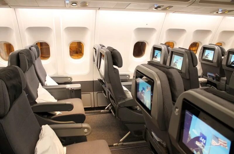 First class plus. A350 Singapore Premium economy. SAS Airlines Business class. Scandinavian Airlines бизнес класс. Премиум эконом класс в самолете.