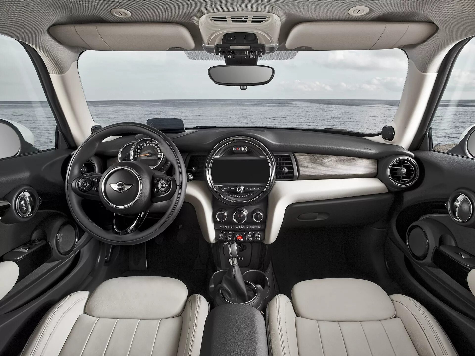 Mini coupe cooper салон. Mini cooper s салон. Салон мини купер 2000. Mini cooper салон. Mini cooper салон.