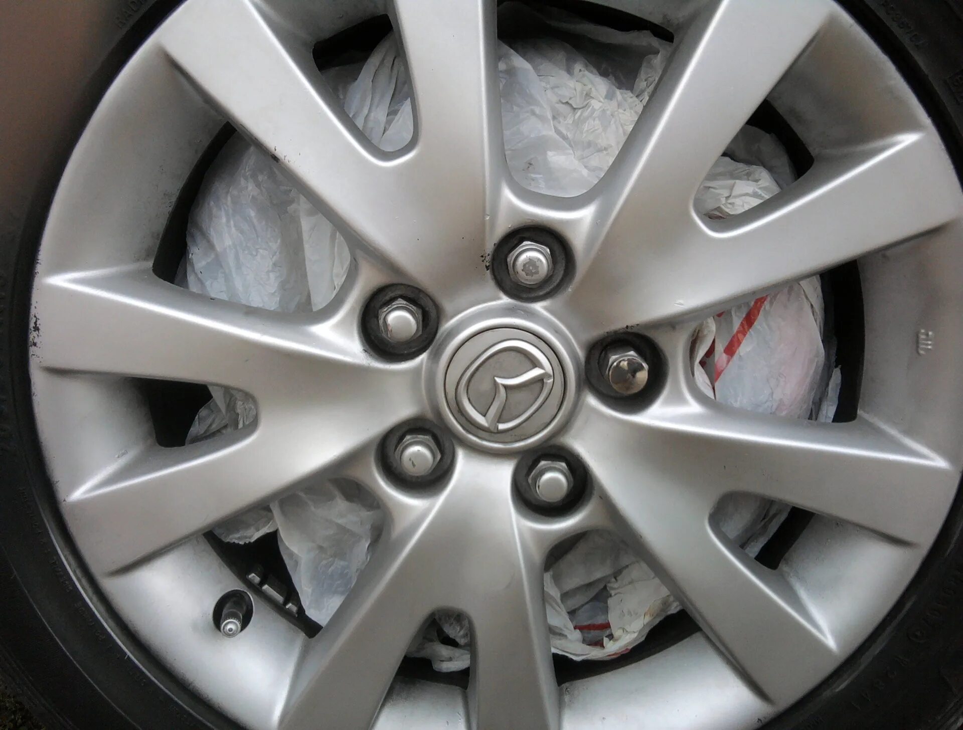 диски мазда 3 2019г. оригинальные диски мазда 3. Mazda диск колесный 15. Mazda 3 bk диски r16. диски мазда 3 оригинал.