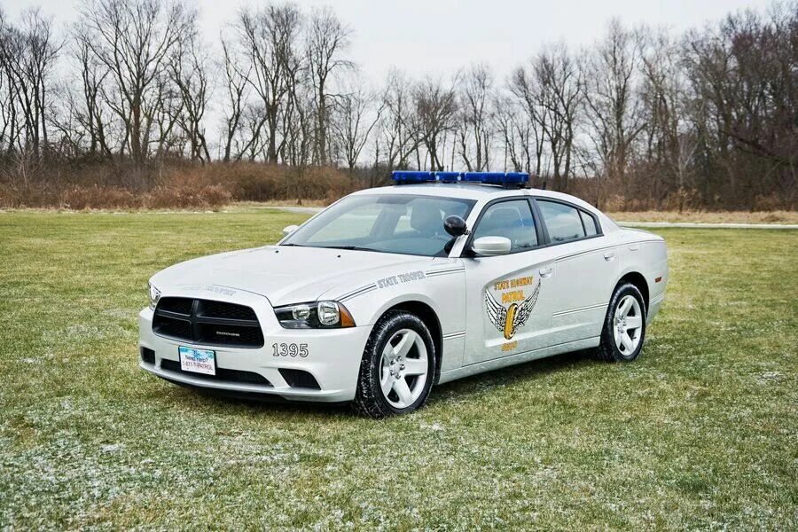 Полицейский dodge Charger. Полицейский Додж Чарджер. Додж Чарджер Хайвей патруль. Dodge State Trooper.