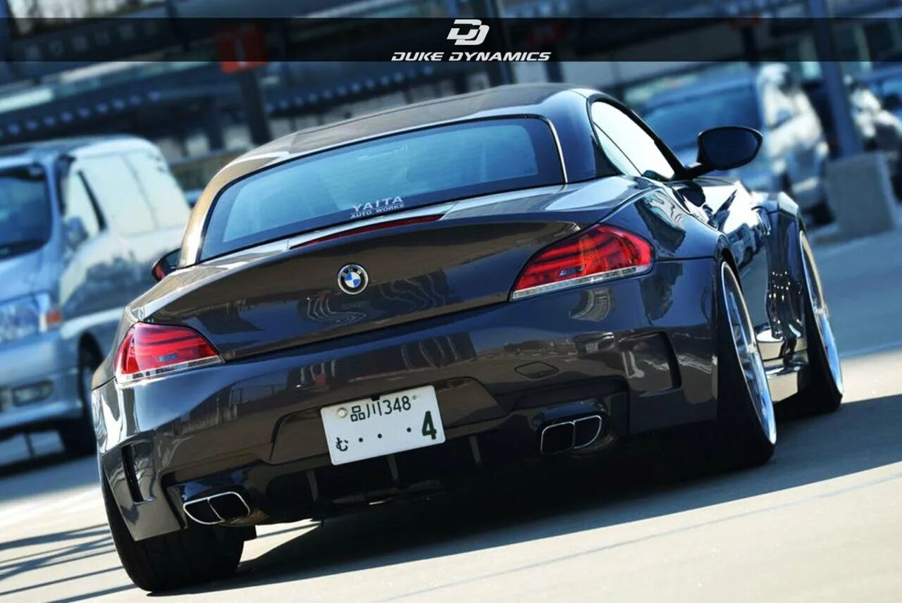Dynamic z