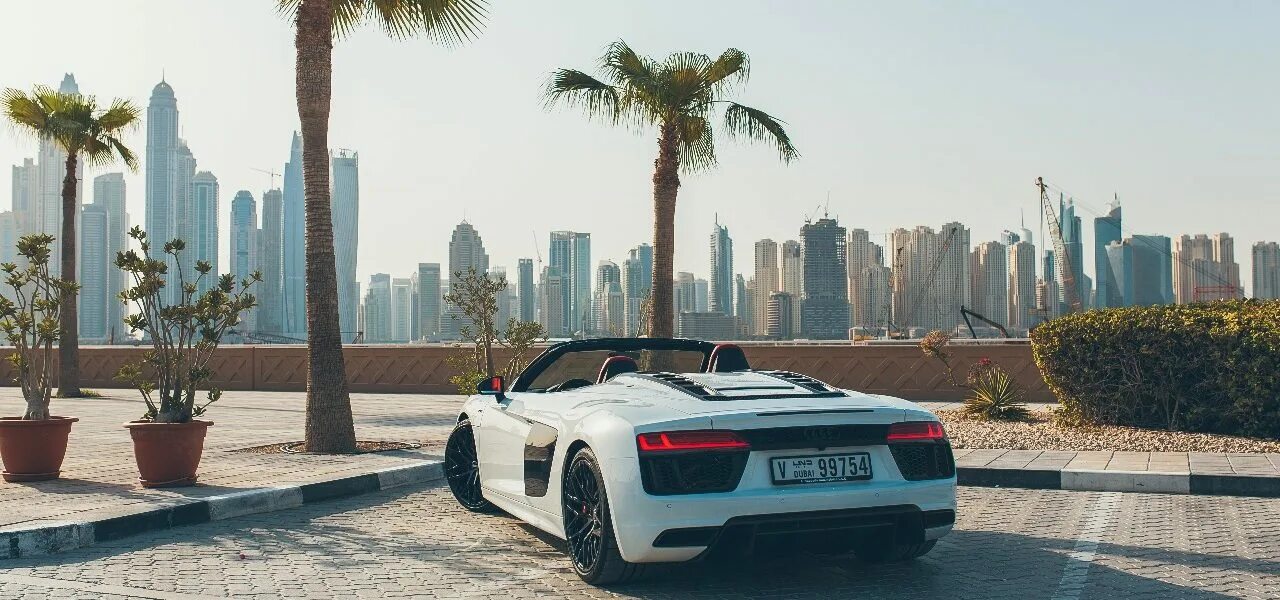 Трансферы в абу-даби. Аренда авто в дубае 2024. Золотой mercedes-benz sls amg. Аренда авто в дубае. Rolls royce wraith 2018.