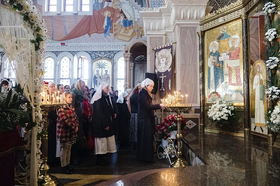 Богослужения страстной. Службы страстной седмицы Кустовский. Место богослужения.