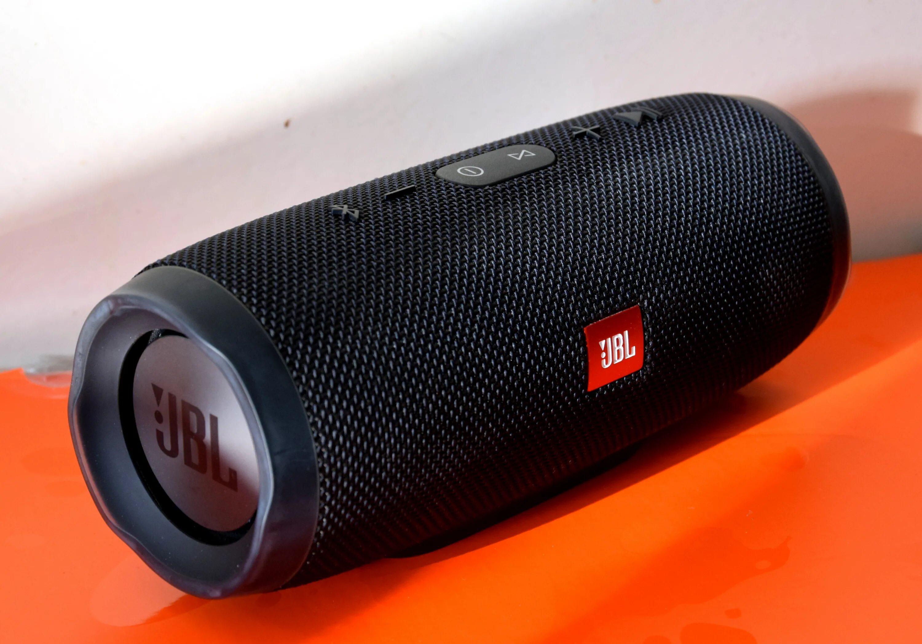 JBL charge 13. ДЖБЛ чардж 4. JBL charge 1. JBL charge 4 комплектация.