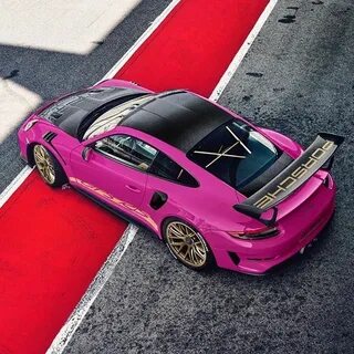 Розовый порше 911