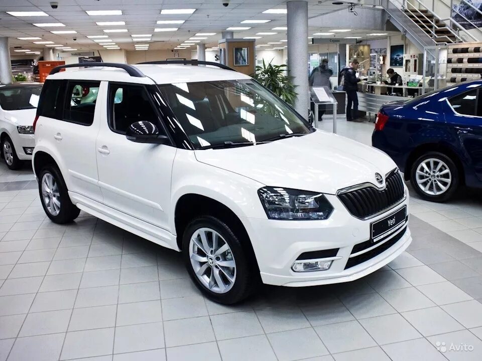 Тюнинг йети. Škoda Yeti обвес. Шкода етти белая. Шкода Йети 1.8 белый. Шкода Йети 1.3.