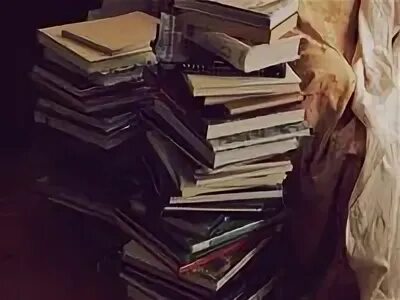 Books ideas. Необычные стеллажи для книг. Полка книжная. Декор из старых книг. Books ideas.