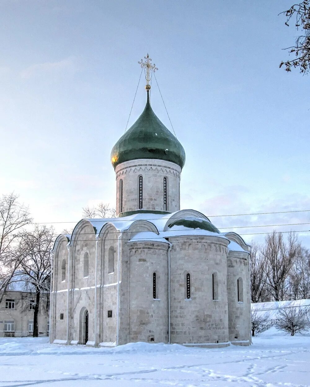 Переславль залесский посуточно. Красная площадь переславль-залесский. переславль-залесский красная площадь переславль-залесский. площадь переславля залесского. спасо-преображенский собор переславль-залесский зимой.