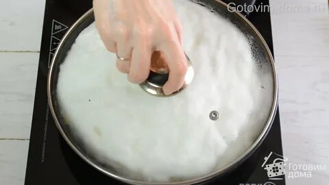 Омлет на сковороде взбитые белки