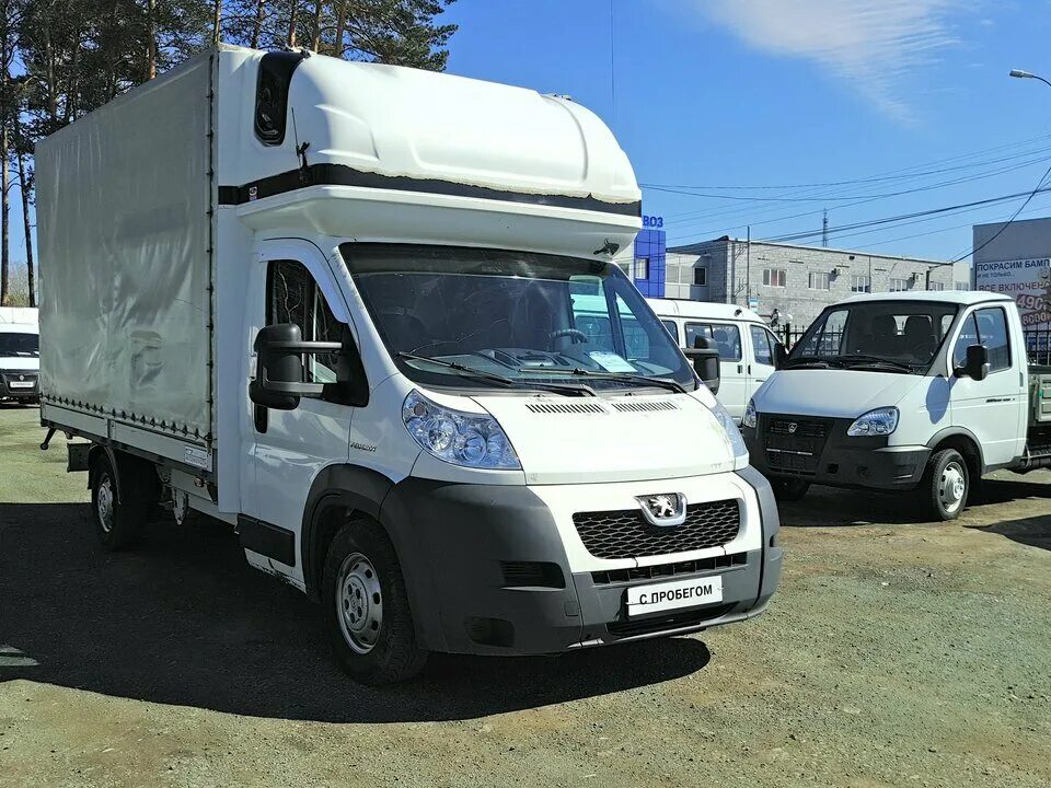 Куплю пежо фургон бу. Peugeot Boxer 2009. Peugeot Boxer бортовой. Пежо боксер 2009 года. Пежо боксер бортовой 2009.