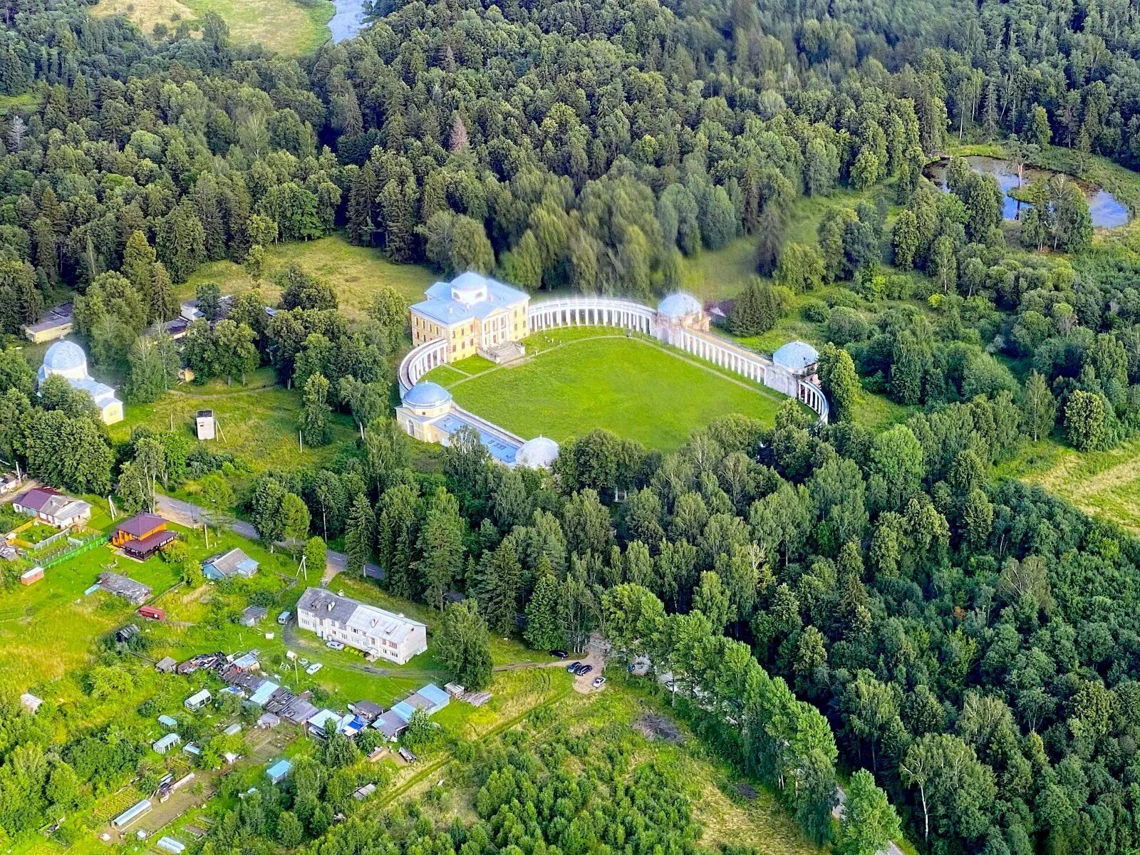 Знаменское-раёк усадьба. Усадьба Раек Торжок. Знаменское Раек Торжок. Раёк Тверская область усадьба. Раек усадьба тверская